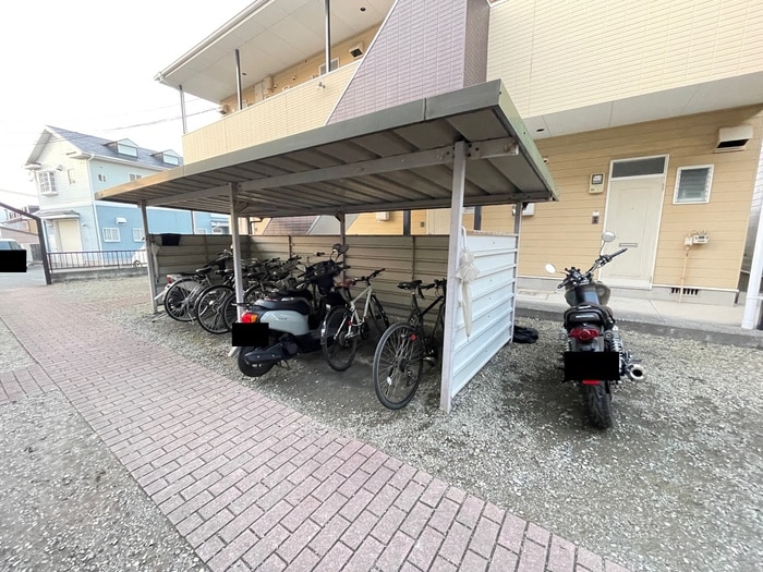 駐輪場 コートビレッジB棟