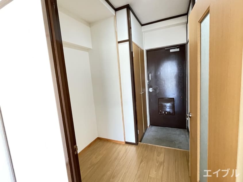 廊下 二日市ビル