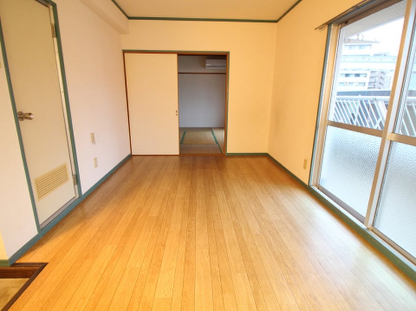 居室 倉田ビル
