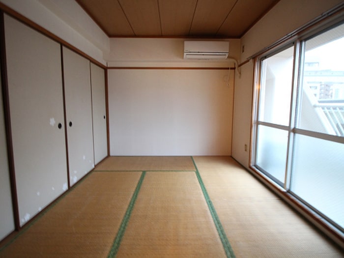 居室 倉田ビル