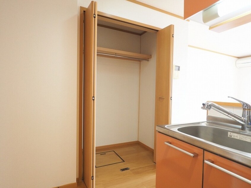 収納 ジャン・アヴニ－ルＡ棟