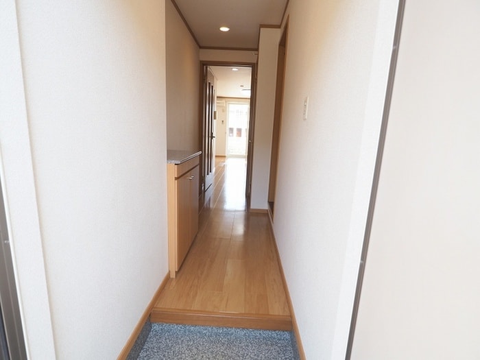 玄関 ジャン・アヴニ－ルＡ棟