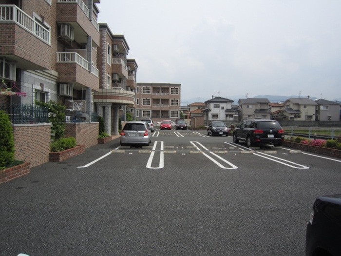駐車場 エスタシオン