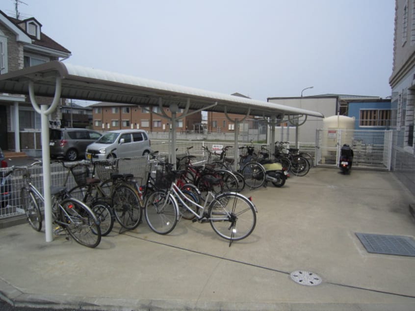 駐輪場 エスタシオン