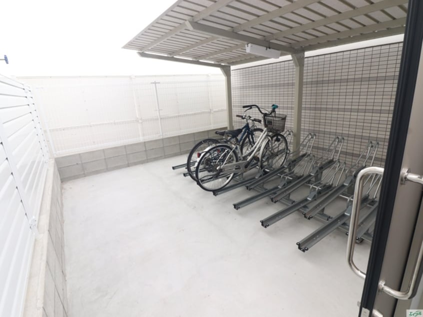 駐輪場 レヴァンテ