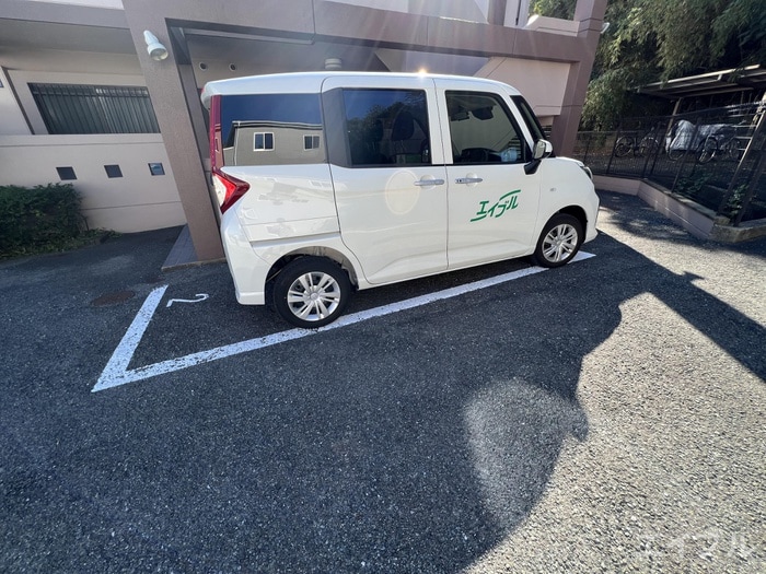 駐車場 フォレストレイク南大橋