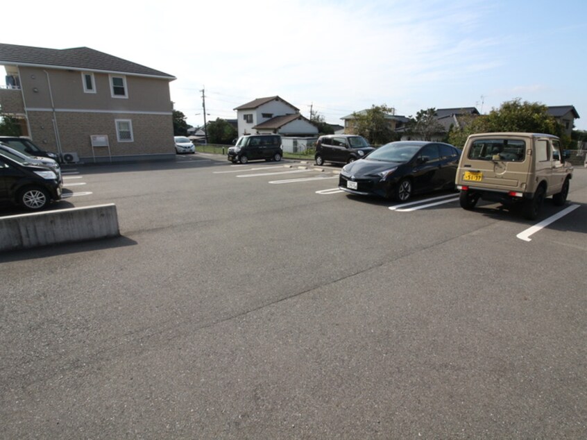 駐車場 プロムナード上上津役A