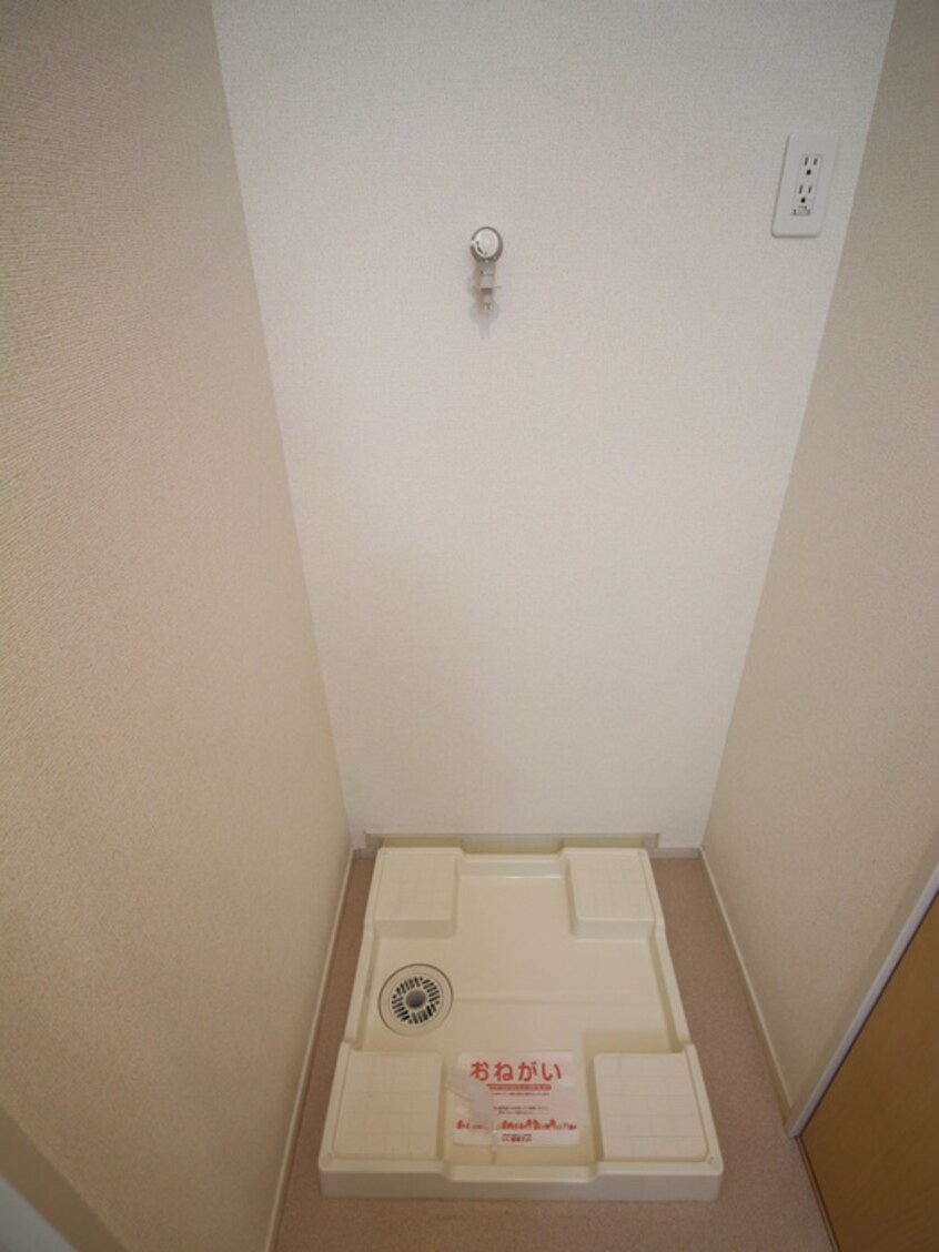 収納 プロムナード上上津役A