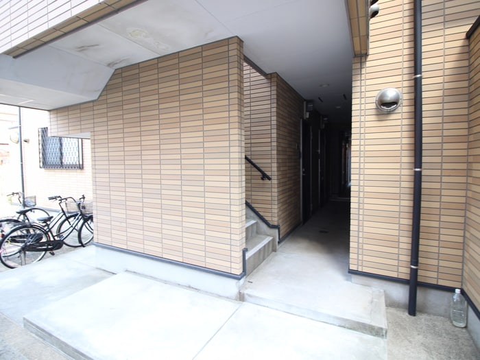 エントランス部分 アリストコート井尻