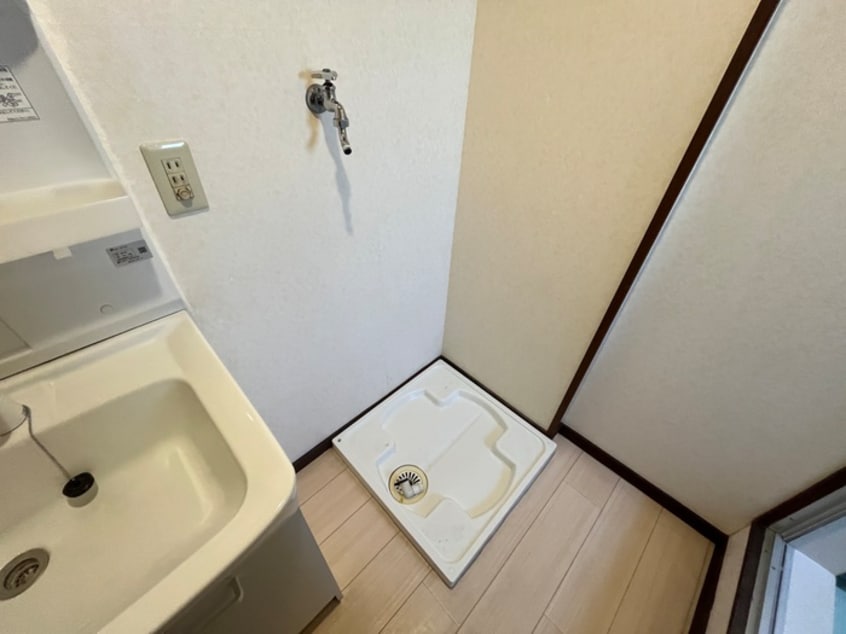 洗濯機置場 清水ビル穴生マンション