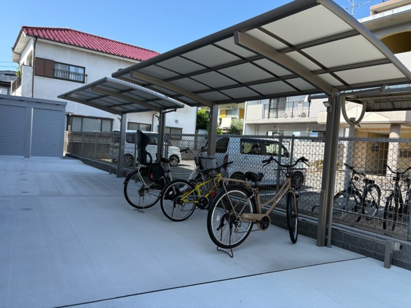駐輪場 D-ROOM石丸Ⅱ