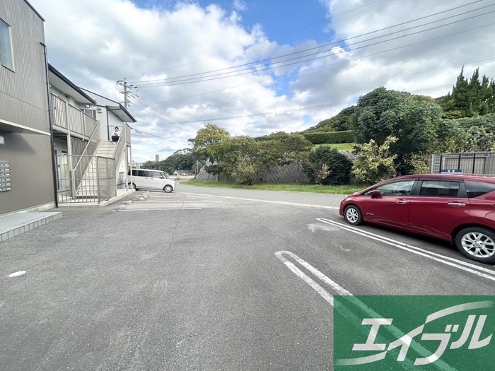 駐車場 アム－ル美明