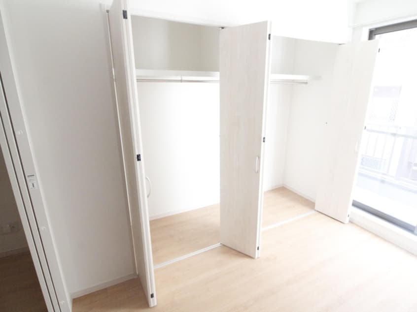 収納 メゾンクレール博多南弐番館