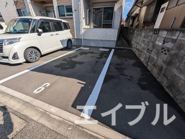 駐車場 アーバンエルフ・ソワ