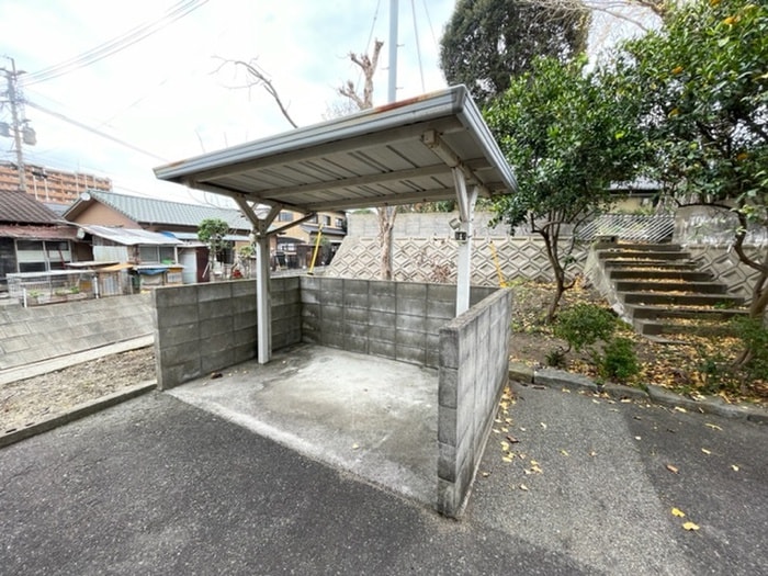 駐輪場 コーポコスモス