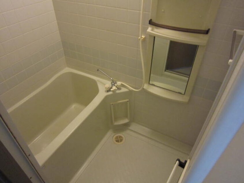 バス／シャワールーム等 ダイナコ－ト折尾Ⅱ(504)