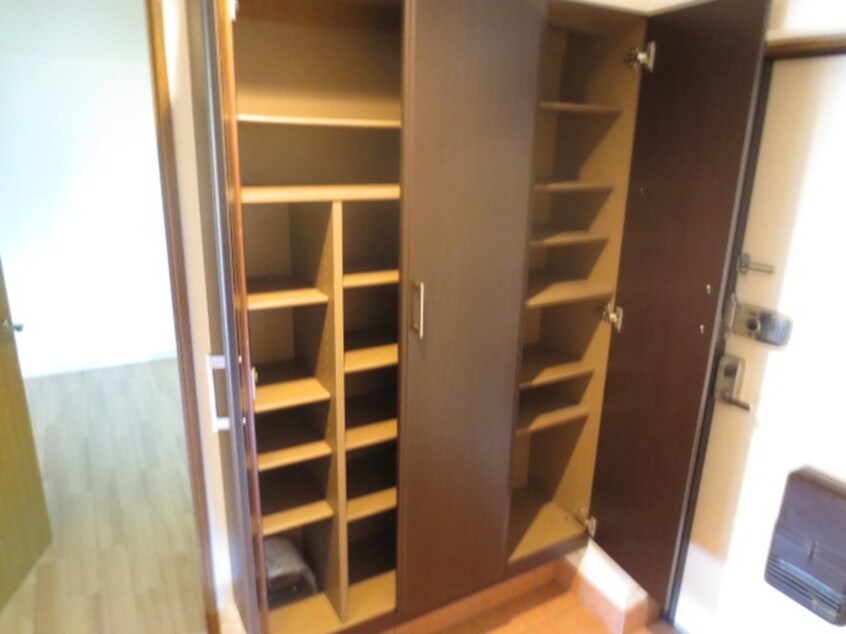 靴箱 ＧＯＬＦＯ六本松