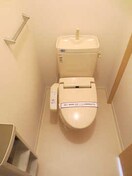 トイレ ｼｬｰﾒｿﾞﾝなるみずA棟