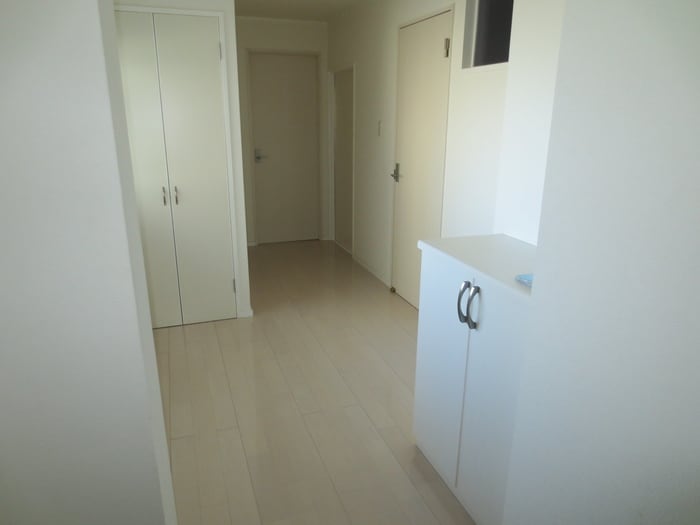 廊下 ロ－ド黒崎