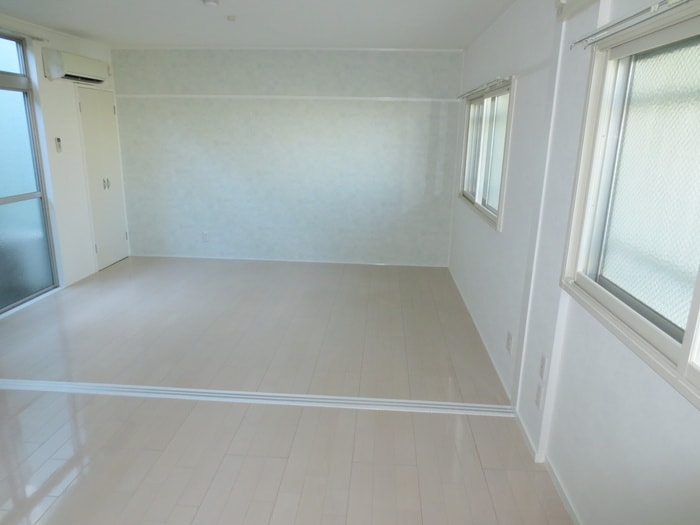 居室 ロ－ド黒崎