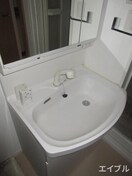 洗面 ｻｳﾞｫｲﾘﾄﾘｰﾄﾊｳｽ（1302）