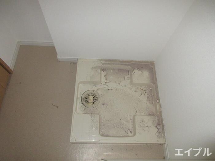 洗濯機置場 ｻｳﾞｫｲﾘﾄﾘｰﾄﾊｳｽ（1302）