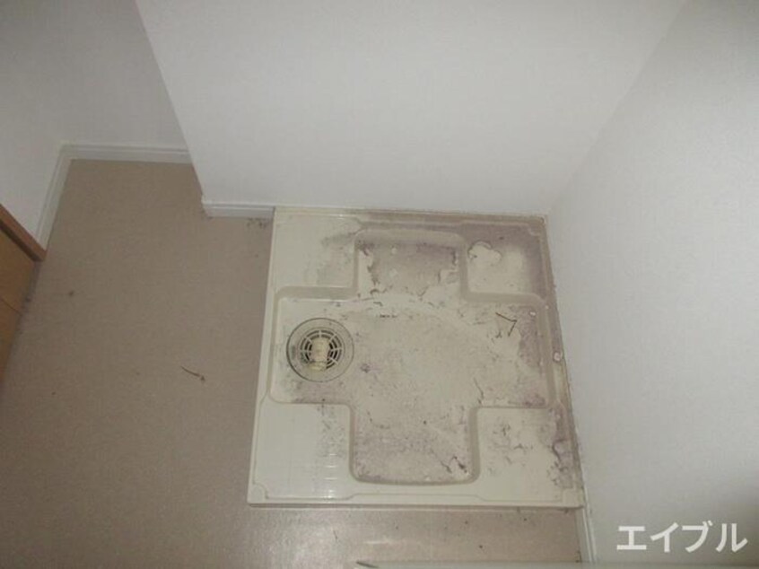 洗濯機置場 ｻｳﾞｫｲﾘﾄﾘｰﾄﾊｳｽ（1302）