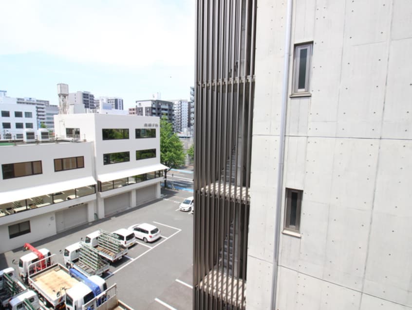 室内からの展望 ＬａＬｕｃｅ　ｙ．ｎ