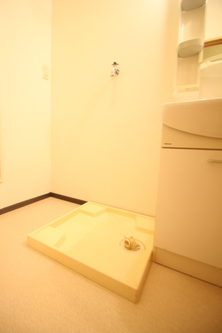 洗濯機置場 アイリーヒルズＡ