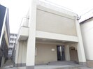 タワーズ諸岡の外観