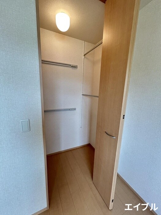 収納 ホワイトクロ－バ－