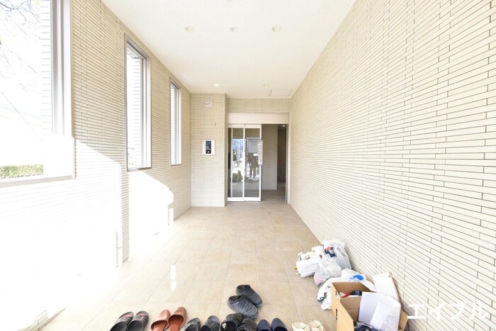 エントランス部分 LIFE　FIELD警弥郷