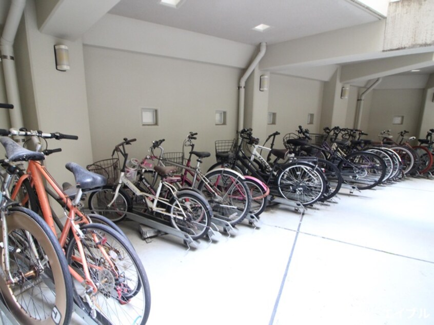 駐輪場 ラクレイス平尾ステ－ション