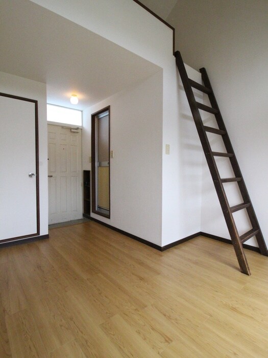 居室 メゾン上津