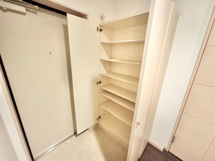 靴箱 Ｅｔｒａｎｇｅ