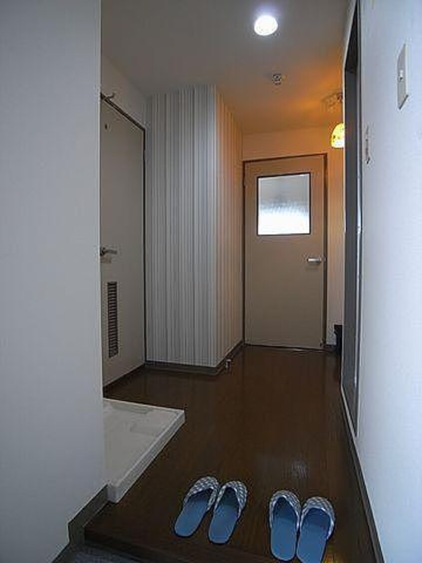 玄関 シバタビルディング