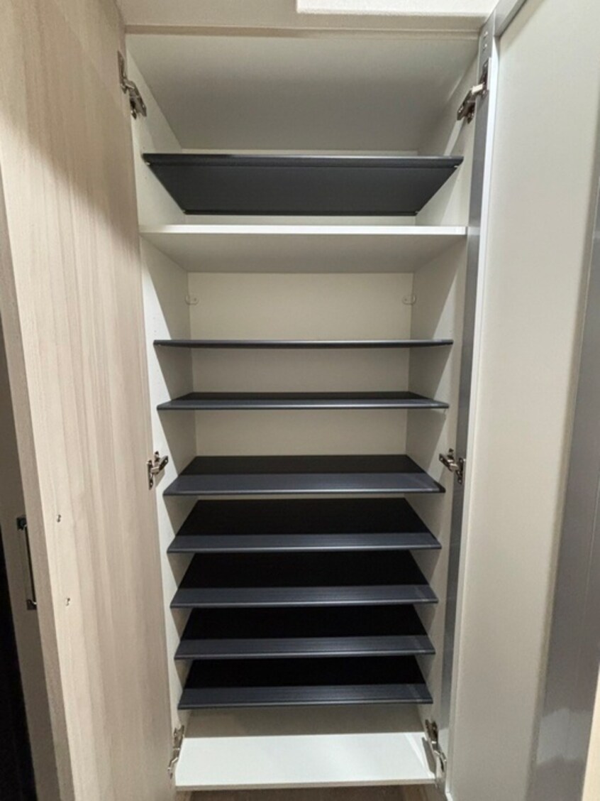 靴箱 ＬＥＧＥＮＤ鍛冶町