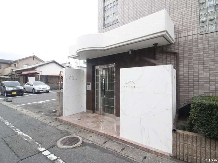 エントランス部分 レジデンス高丘Ⅲ