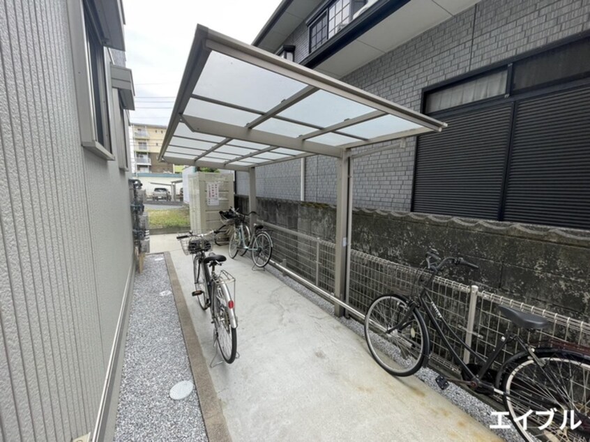 駐輪場 Ｌｅａｄ