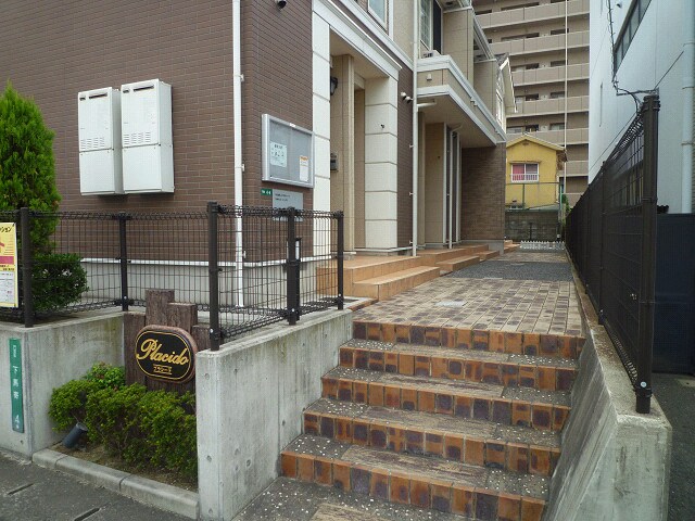 エントランス部分 プラシ－ド