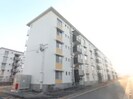 ヴィラナリー中間5号棟の外観