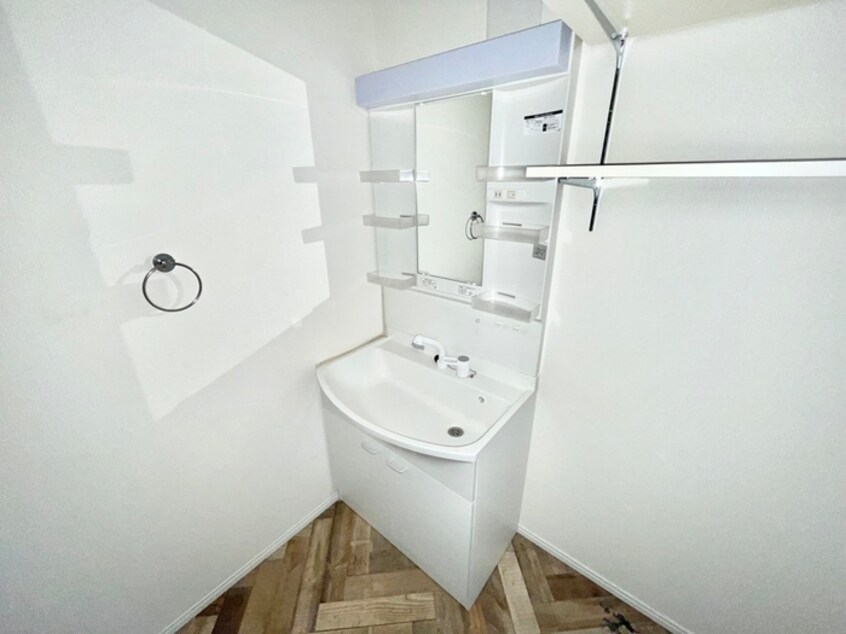 洗面 ＯＮＧＡ・ＭＩＤ