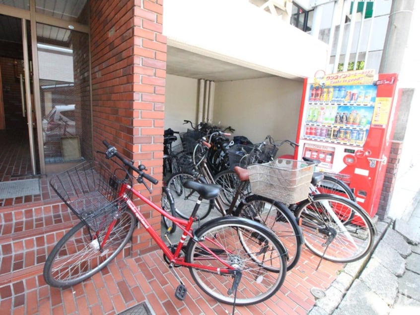 駐輪場 プルミエ東和町