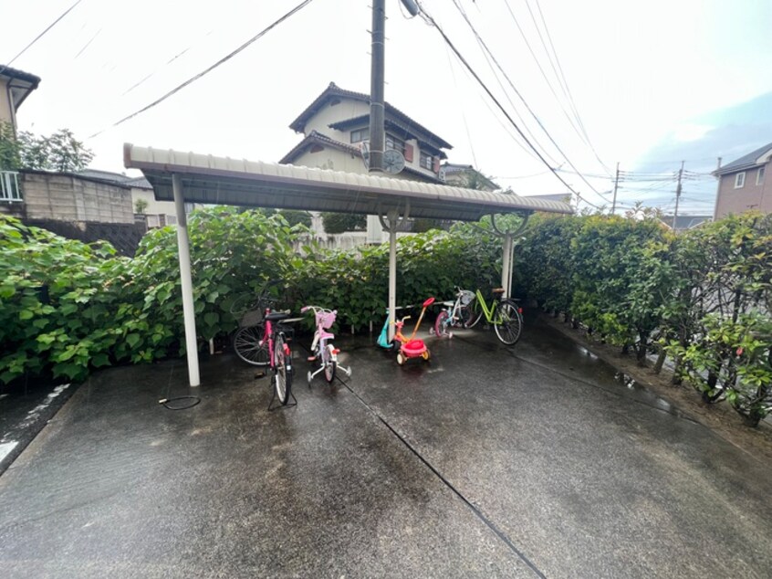 駐輪場 グラシュ・プレーヌⅢ