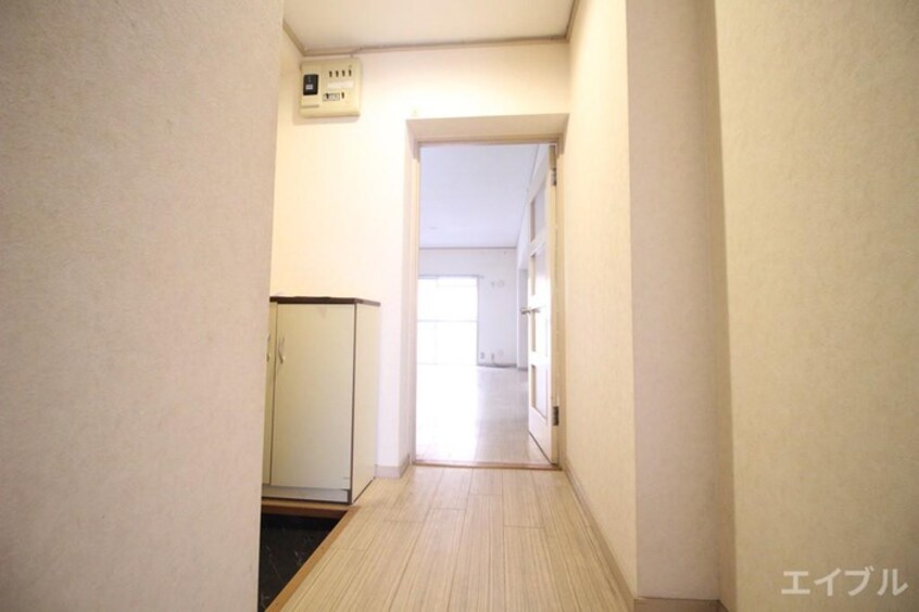 廊下 ﾒｿﾞﾝ川上