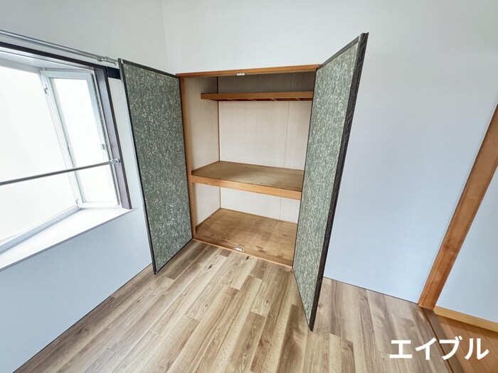 収納 上津コーポＥ