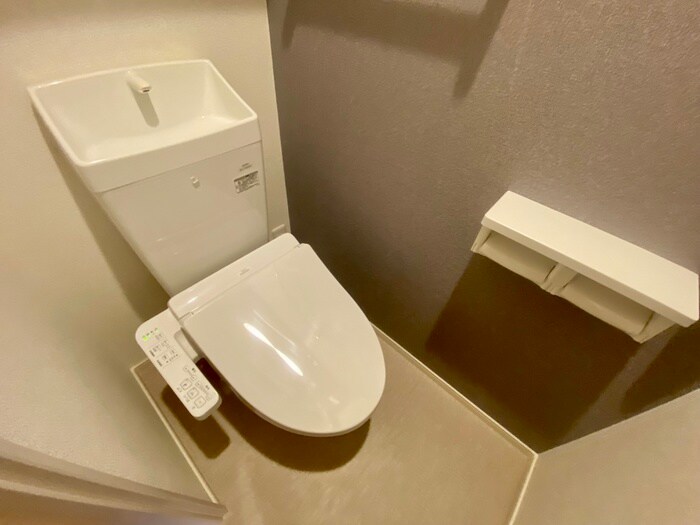 トイレ ロータス青山2