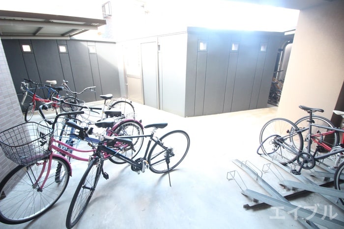 駐輪場 ＢＵＲＥＥＤＳ大橋