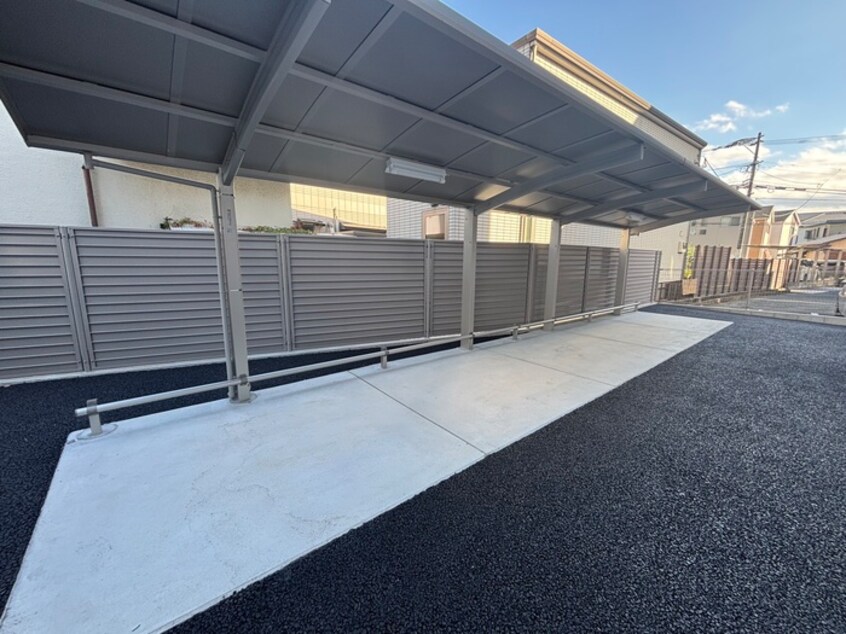 駐輪場 LIFEFIELD曰佐