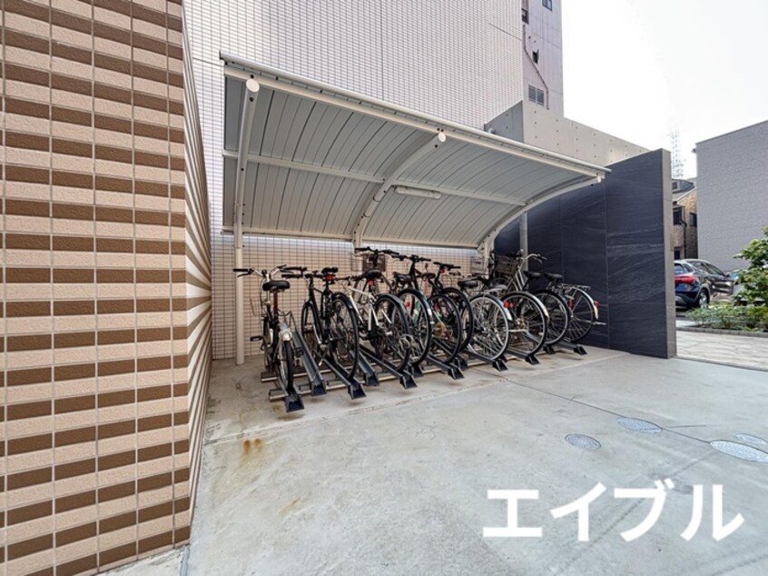 駐輪場 ドゥバーグ渡辺通